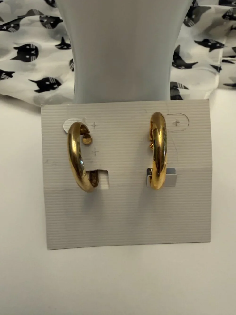 NEW 2 Pairs Clip On Earrings Gold Tone NWT